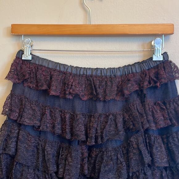 Vintage M black lace ruffle mini skirt floral dark cottagecore - Picture 5 of 6